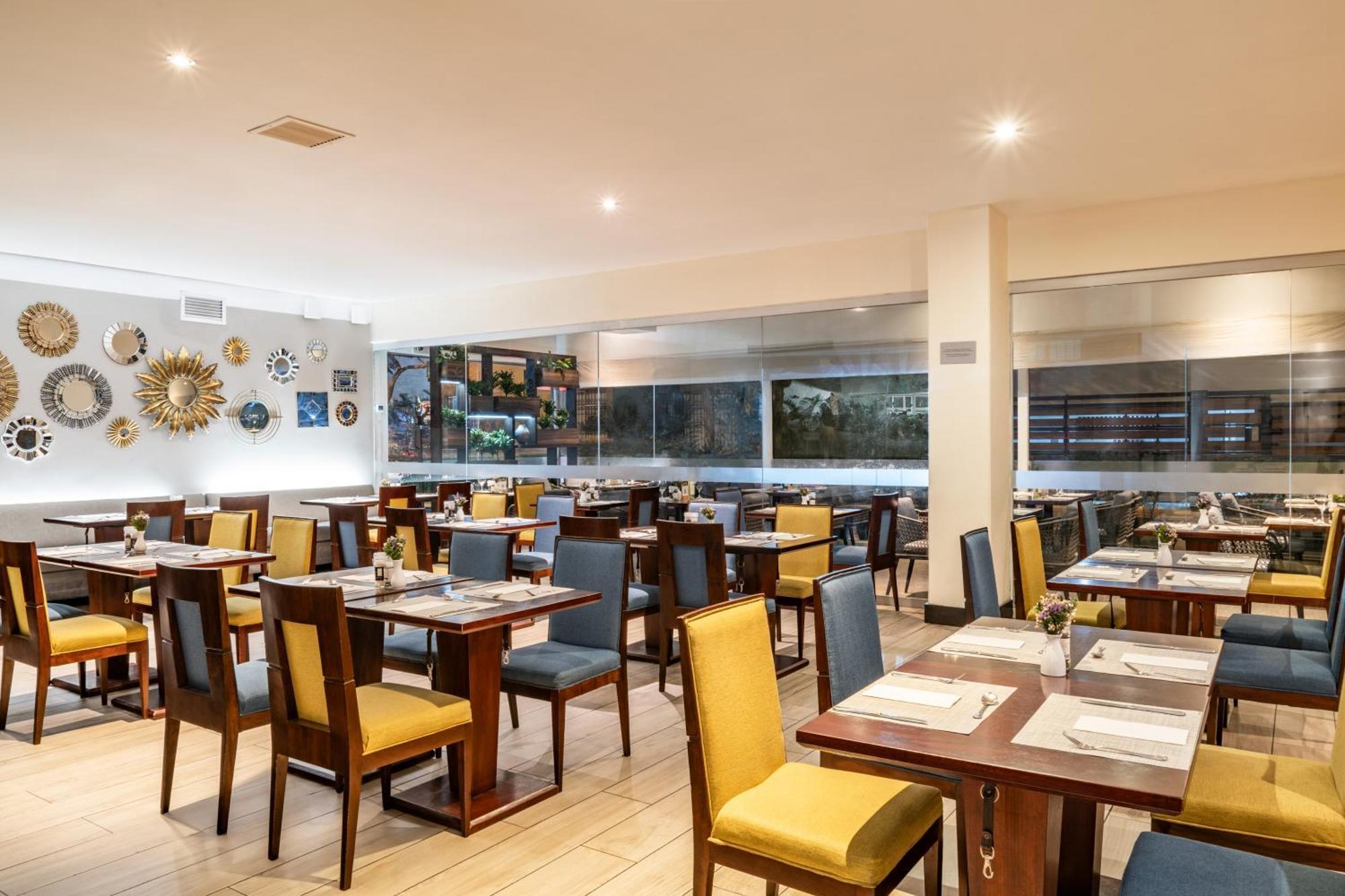 Casa Andina Premium Miraflores Lima Buitenkant foto The restaurant