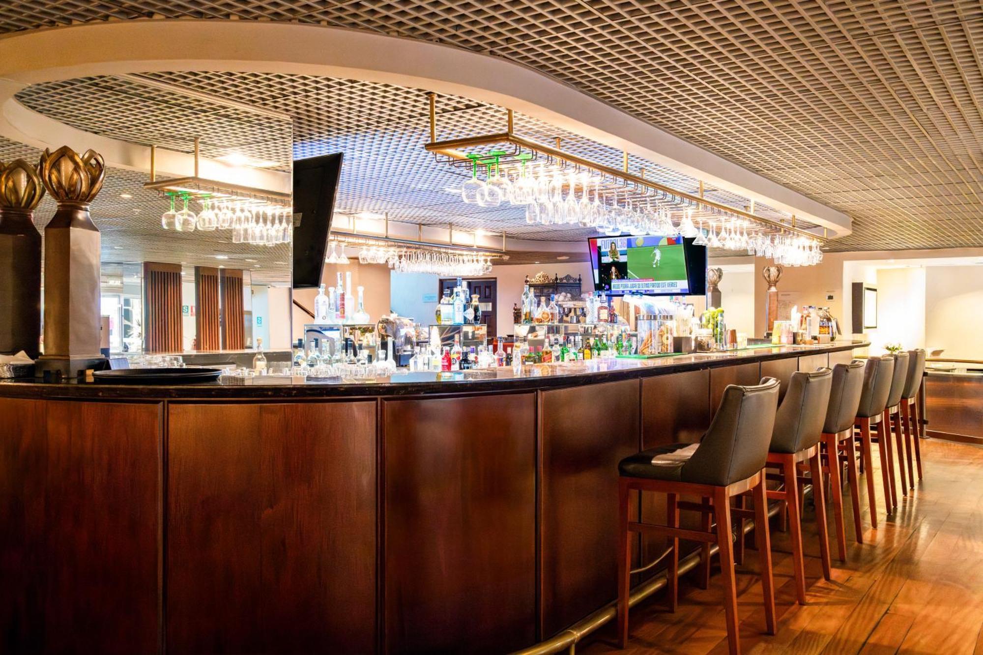 Casa Andina Premium Miraflores Lima Buitenkant foto The bar at the 1905 Restaurant